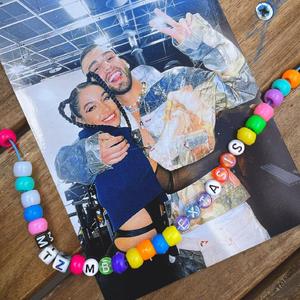 男生将78申请女生的定眼漫画
