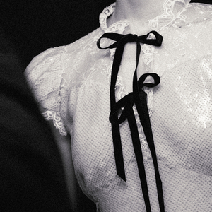 男生将78申请女生的定眼漫画
